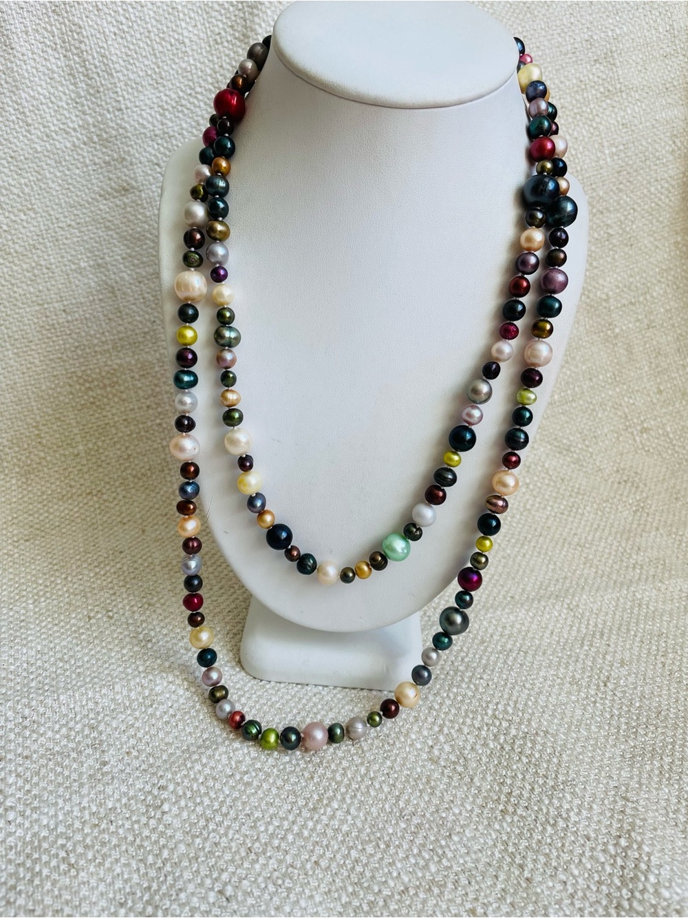 Gorgeous Multicolor Cultured Dyed Pearl Beaded Necklace 23"